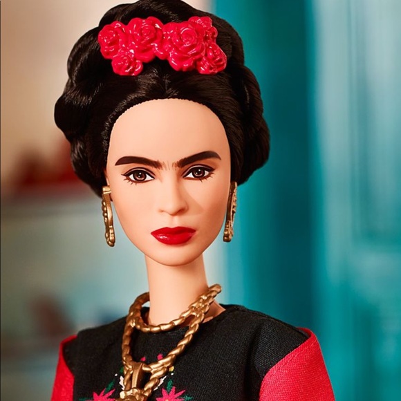 Frida Kahlo Barbie - Picture 2 of 4